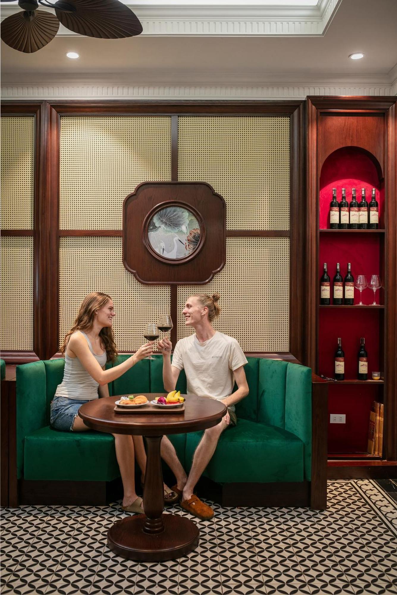 Serene Central Hotel Ханой Екстериор снимка